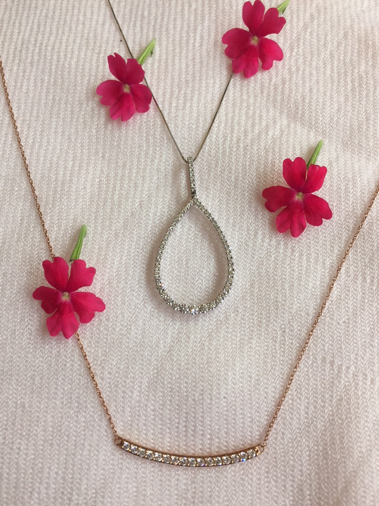 Diamond Necklaces with Flowers